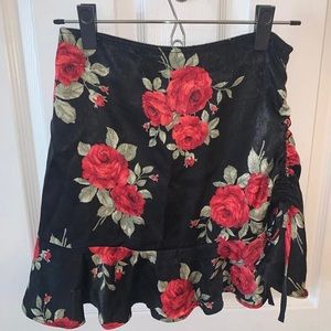 super cute floral skirt